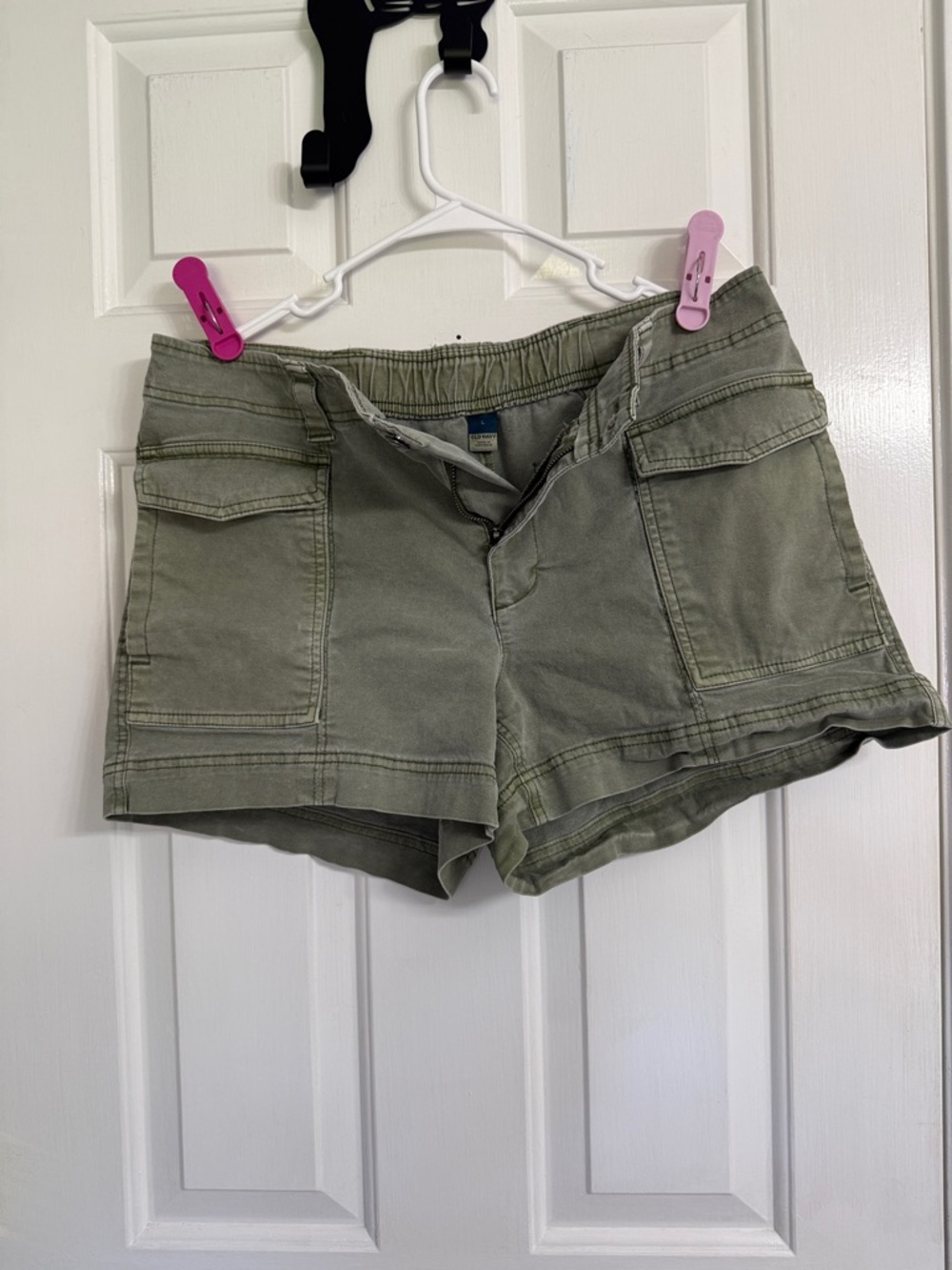 Old Navy Olive Green Women's Cargo Shorts